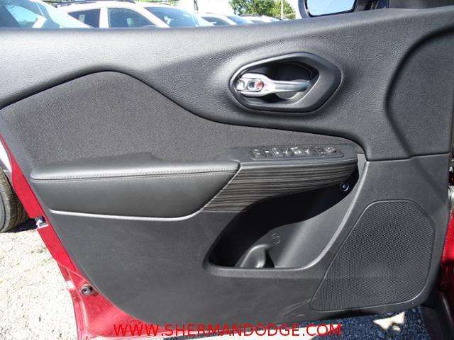 Jeep Cherokee 2016 photo 9